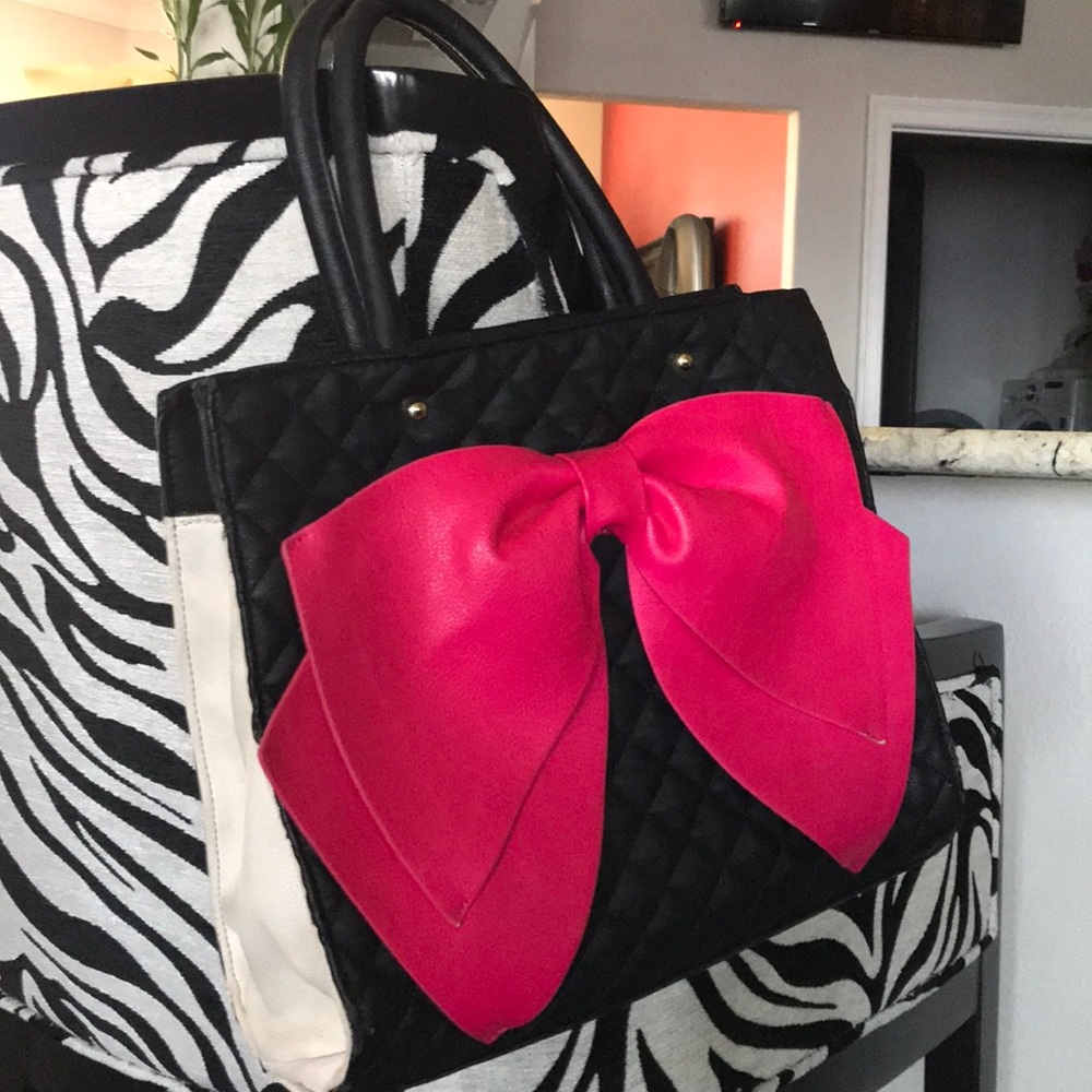 Betsy Johnson Big Bow Bag